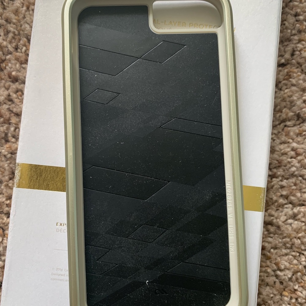 Genuine crystal and leather iPhone 6 case - Picture 3 of 8
